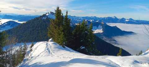 PHOTO-2025-12-05-20-22-38