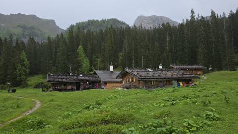 2025-06-03-AV-Wasseralm-Kaerlingerhaus-1