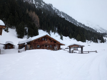 PXL_20240210_104717114
