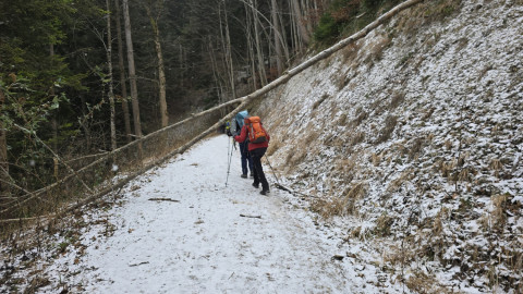 2026-01-02-AV-Schwarzlack-23