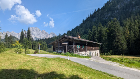 PXL_20250815_095820379