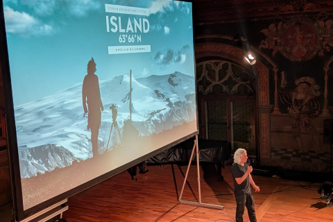 Stefan Erdmann: Atemberaubendes Island am 14.10.2025